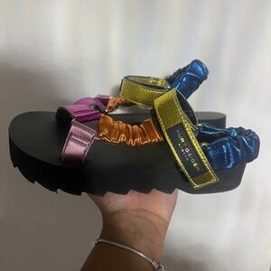 Kids sandals